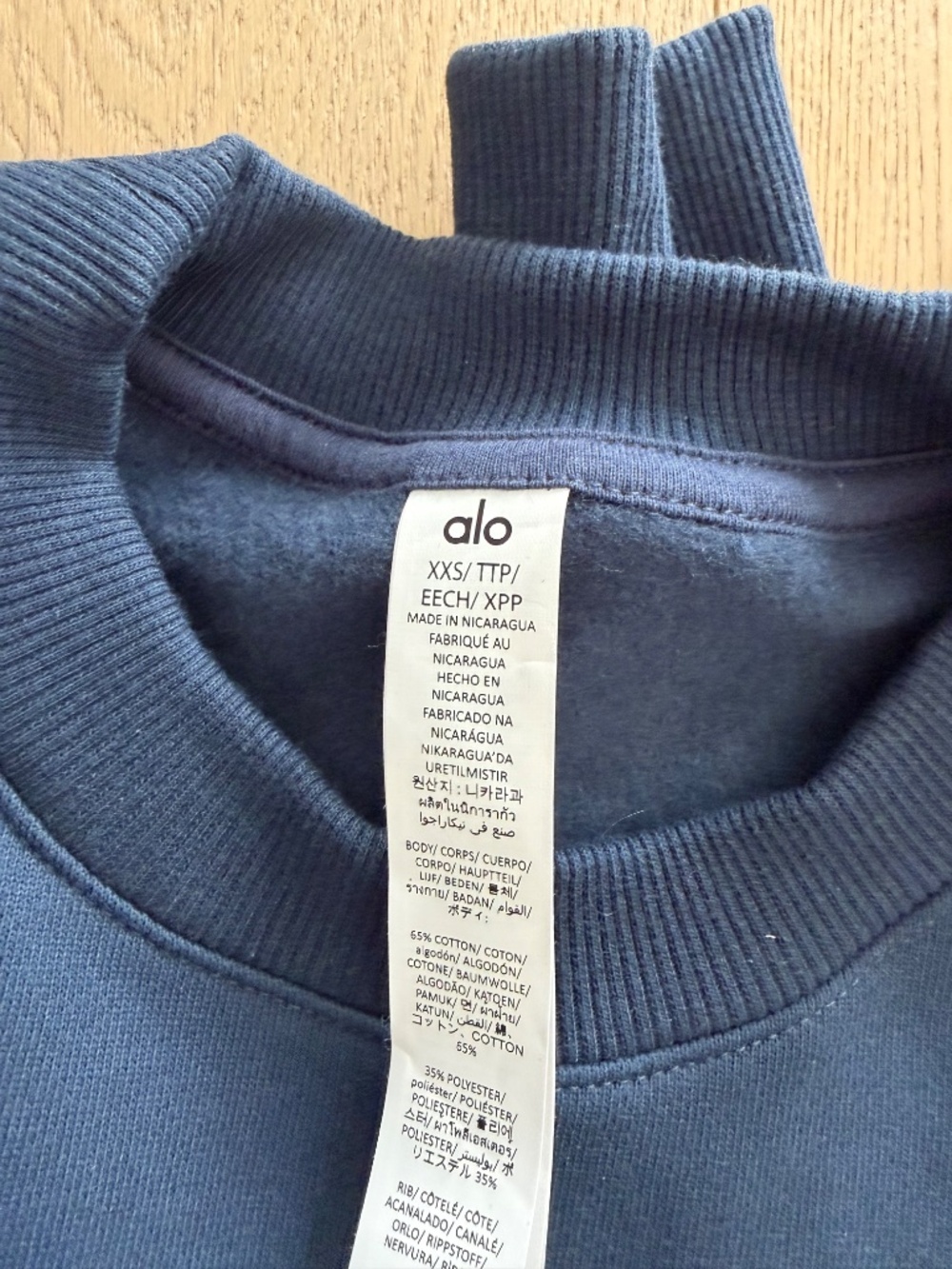 NWT Alo Accolade Crewneck - Navy XXS - Picture 4 of 5